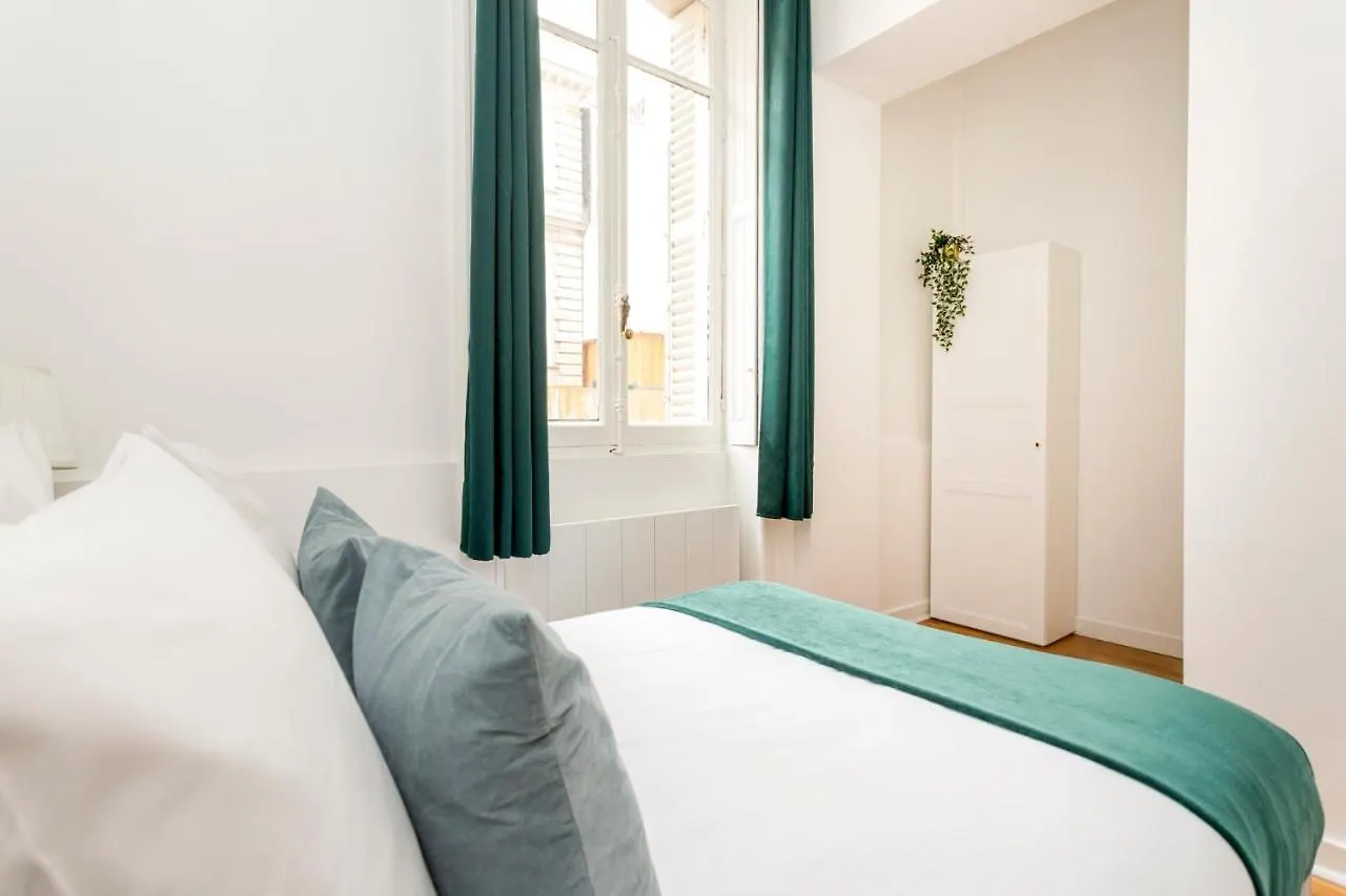 Cozy Apartment - Champs Elysees - Monceau Paris 0*,