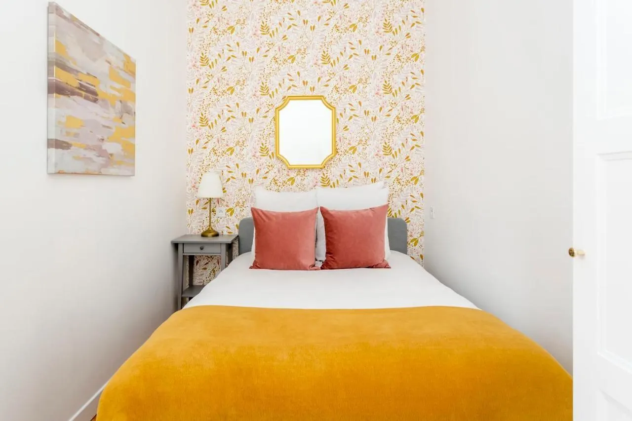 Cozy Apartment - Champs Elysees - Monceau Paris