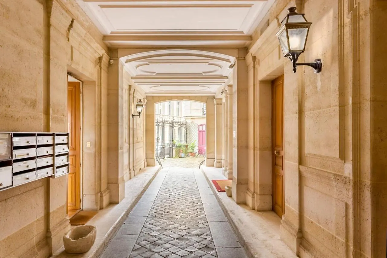 Cozy Apartment - Champs Elysees - Monceau Paris