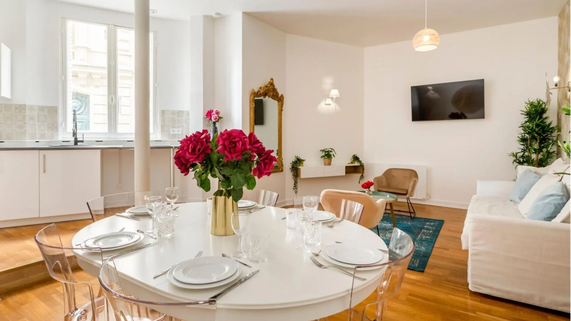Merveil - Family Suite - Champs Elysees - Monceau Paris France